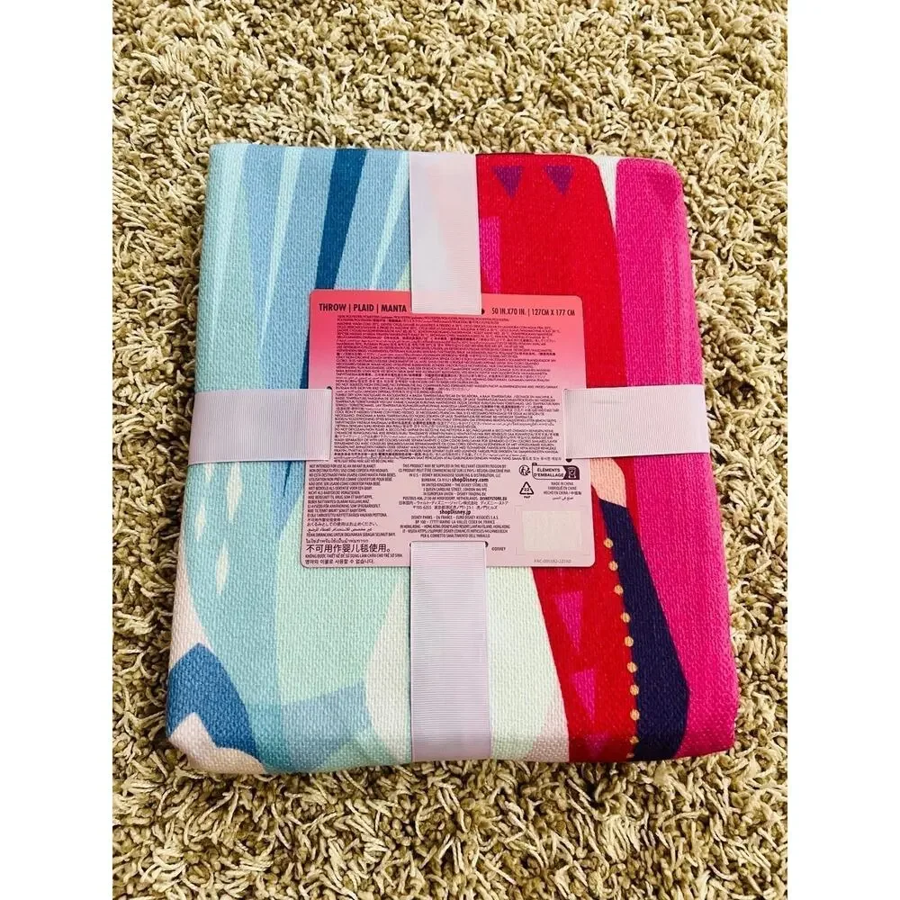 NWT❤️Disney Frozen Throw Blanket - Brittney Lee